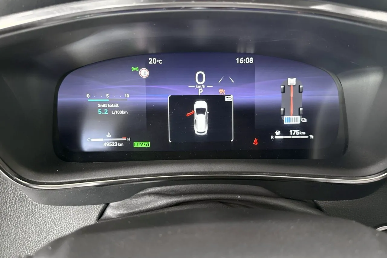 Vehicle image 10