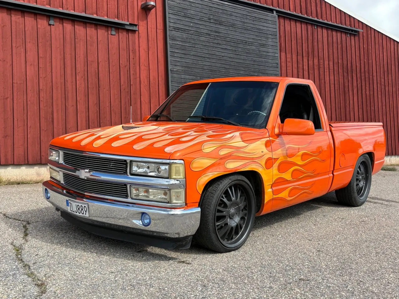 Vehicle image 1