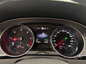 Volkswagen Passat bild 18