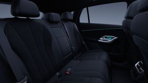 Mercedes GLC300 bild 14