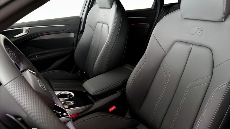 Audi A6 bild 8