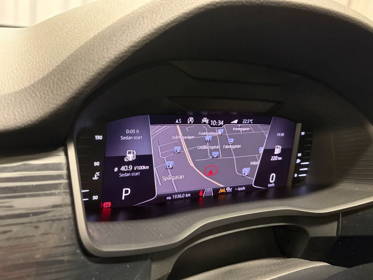 Vehicle image 20