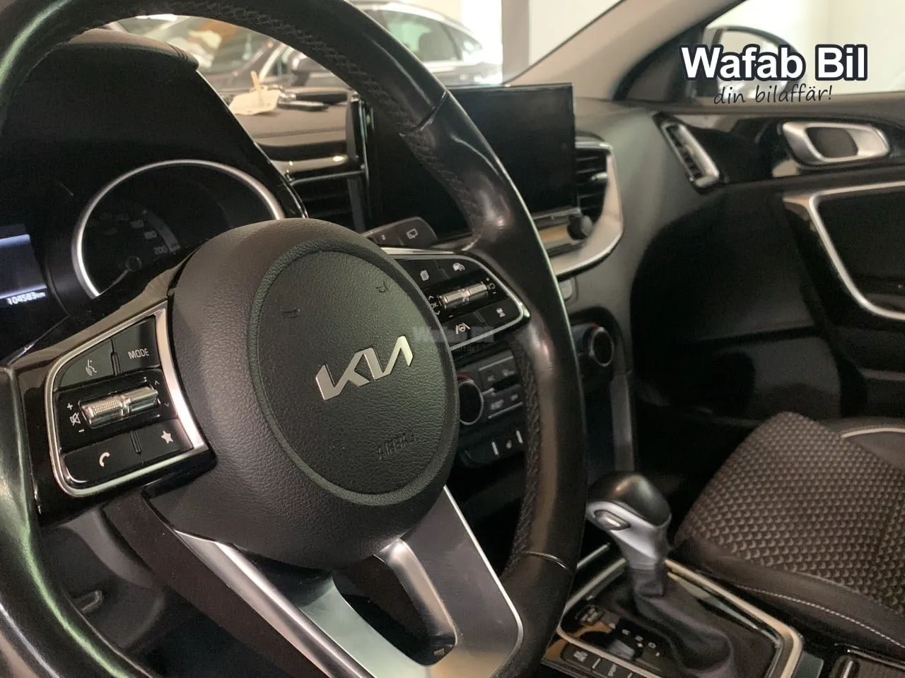 Vehicle image 21