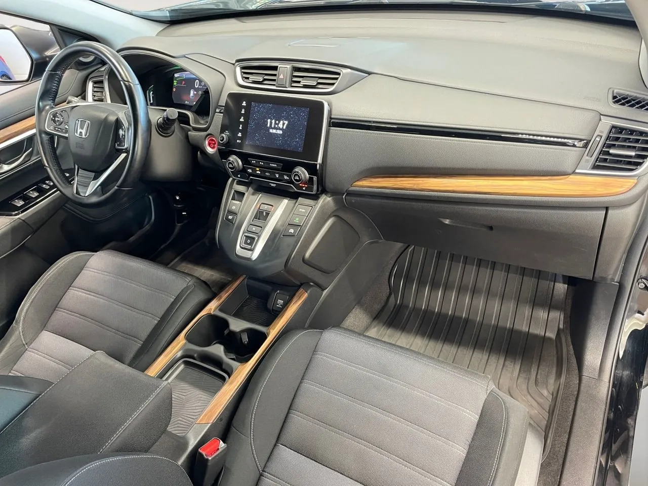 Vehicle image 11