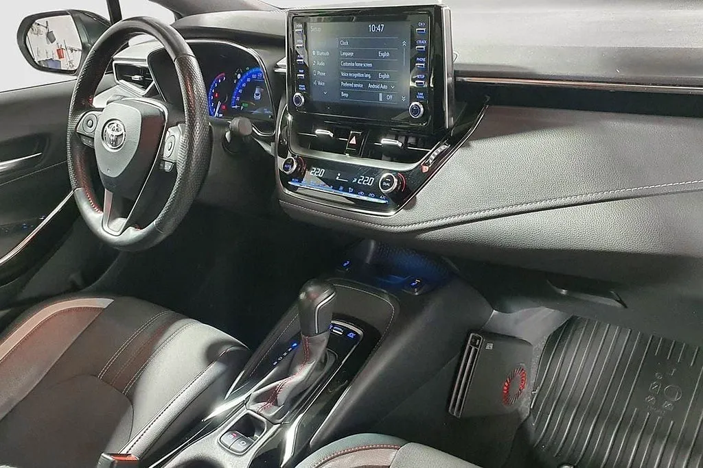 Vehicle image 14
