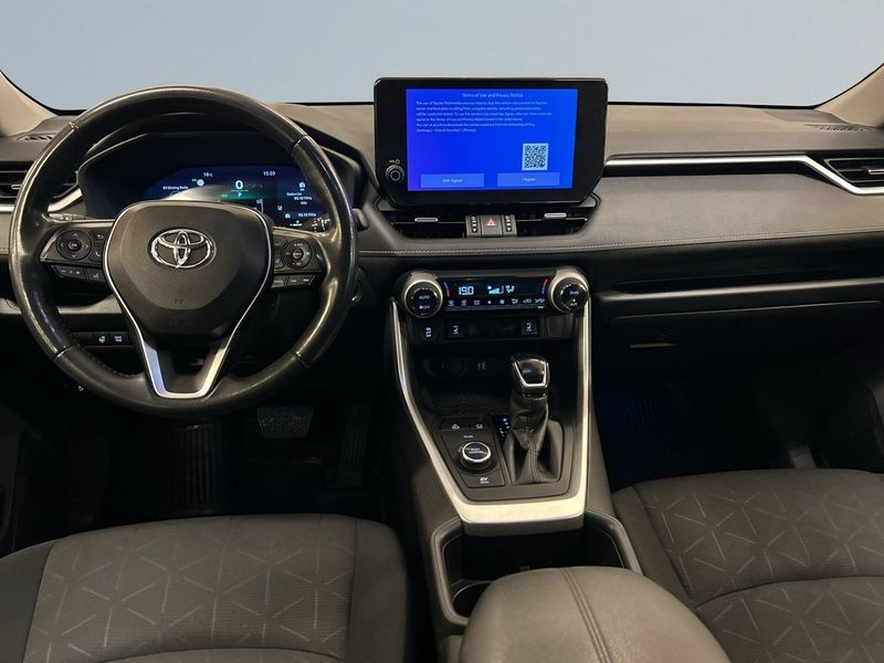 Toyota RAV4 bild 8