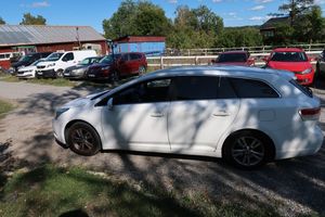 Toyota Avensis bild 3