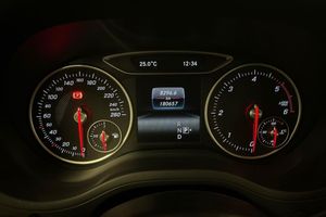 Mercedes B200 bild 15