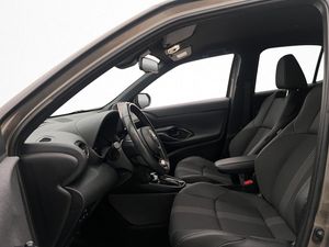 Toyota Yaris Cross bild 12