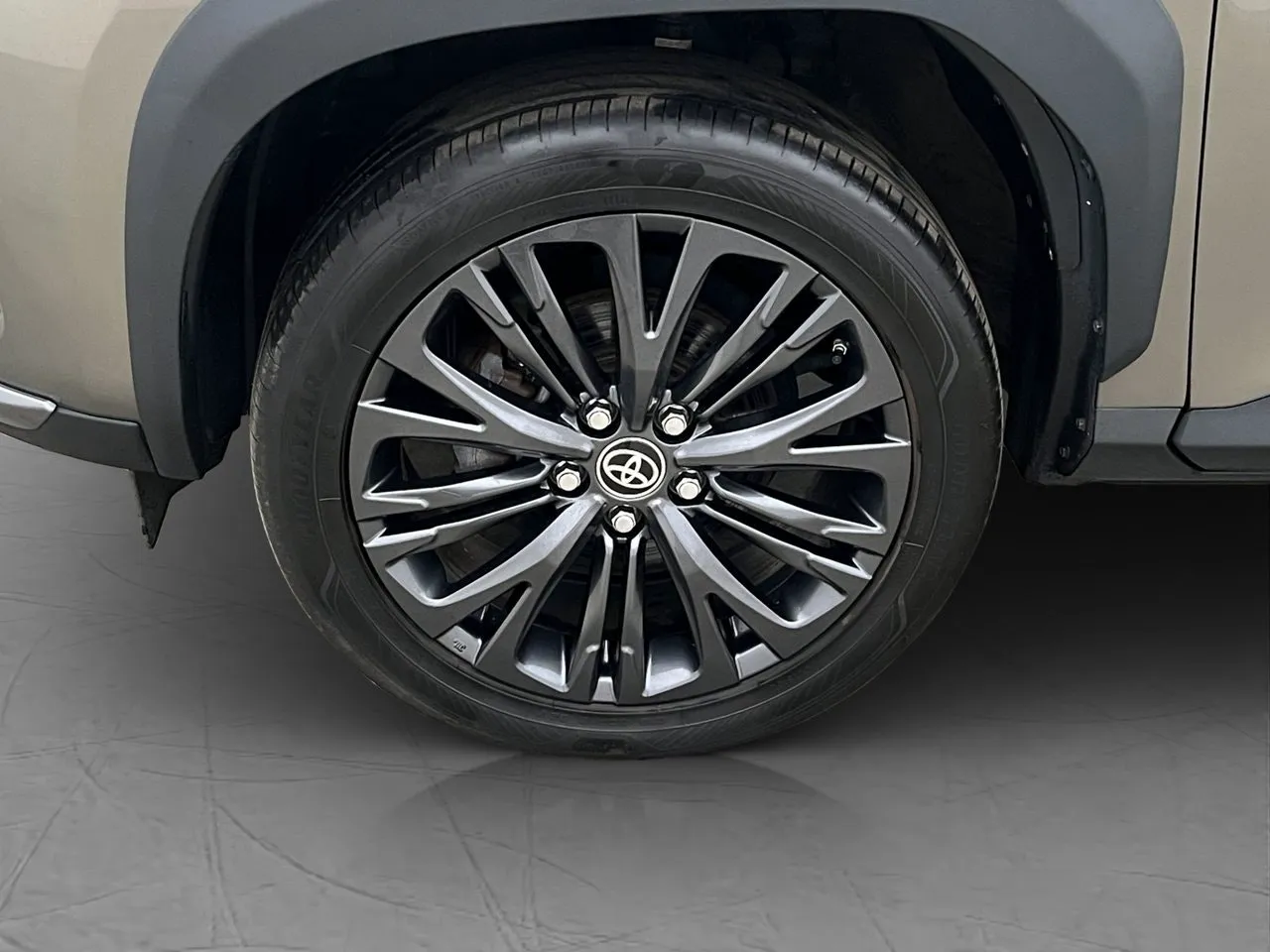 Vehicle image 30