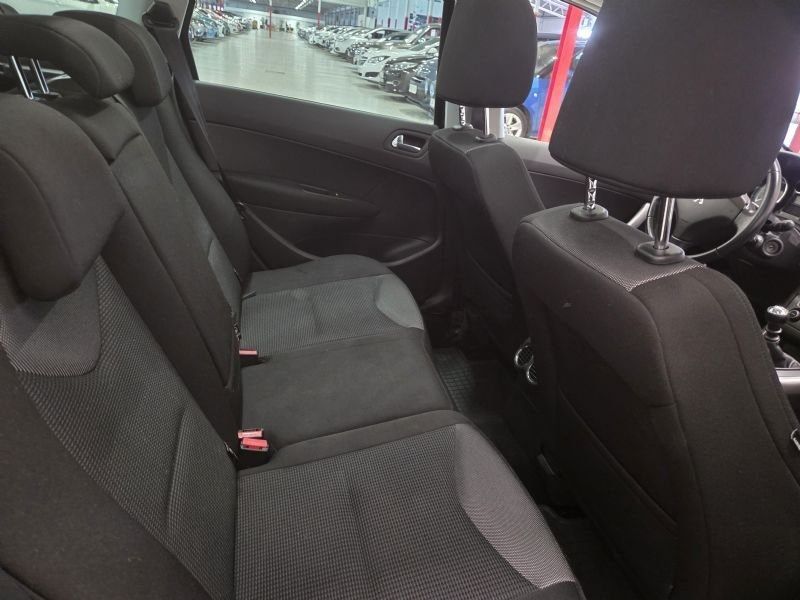 Peugeot 308 bild 5