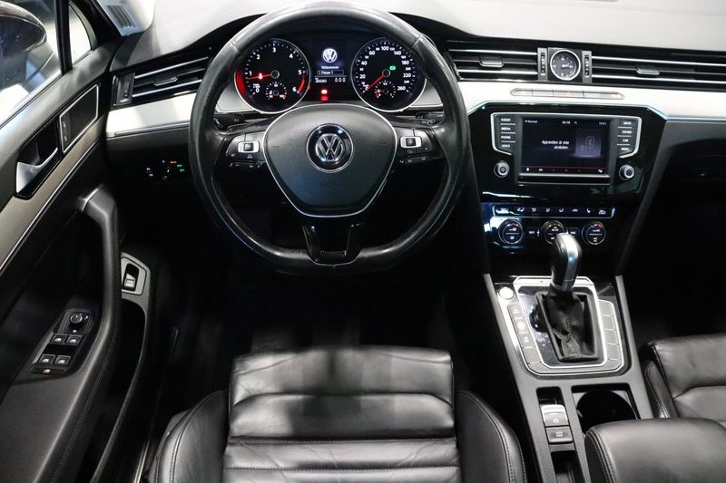 Volkswagen Passat bild 13