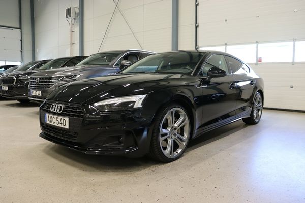 Audi A5 Sportback 45 TFSI Quattro Matrix Pano B-Kamera 265hk - 2023