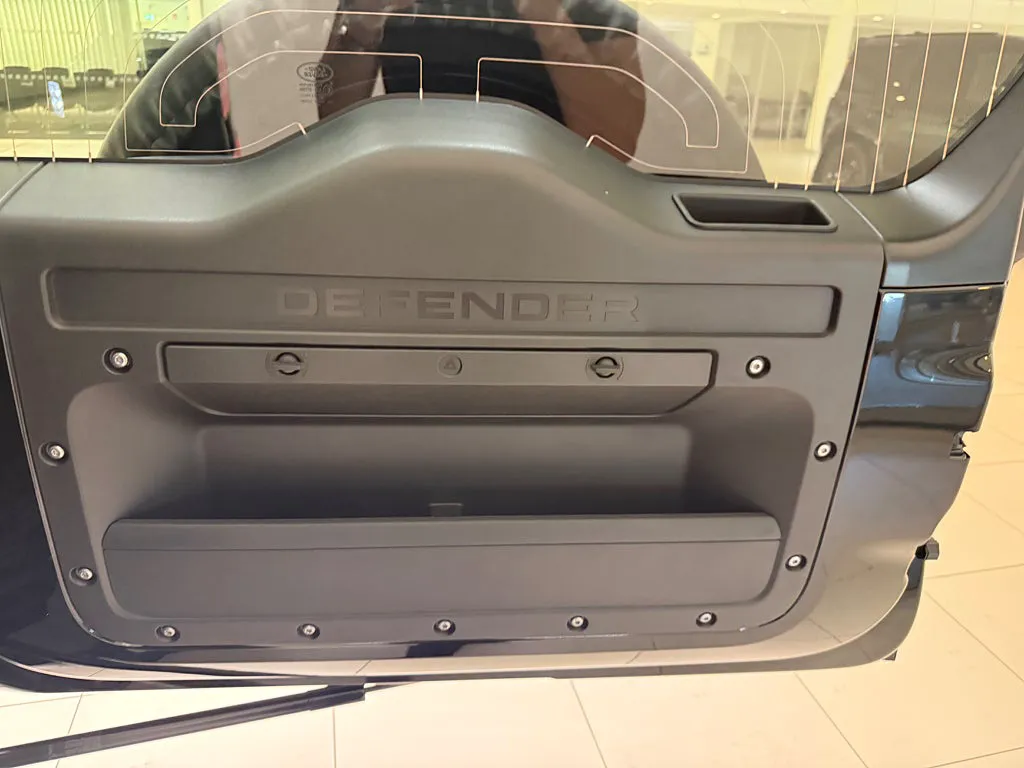 Vehicle image 22