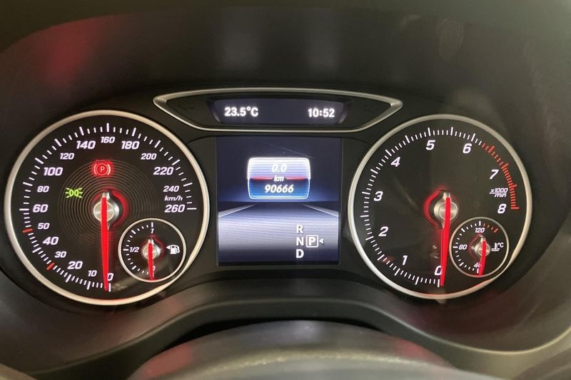 Mercedes A180 bild 12