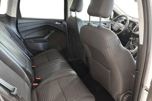 Ford Kuga bild 8