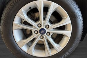 Ford Kuga bild 12