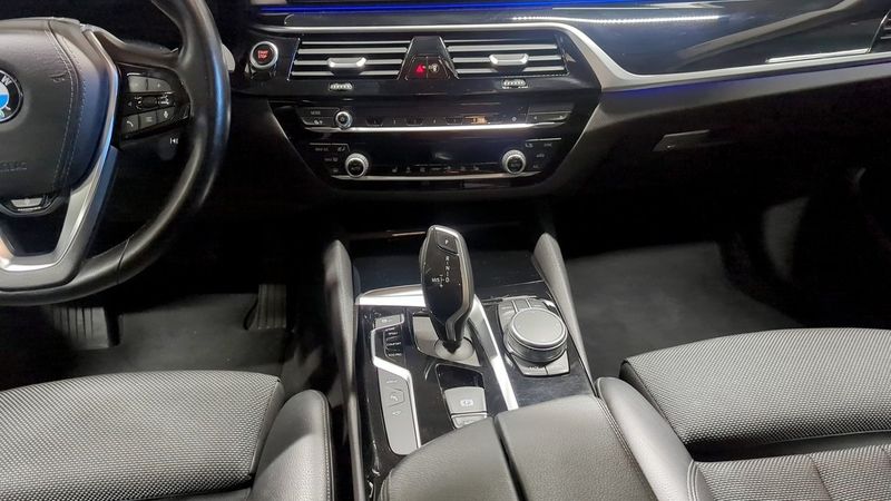 BMW 530 bild 12
