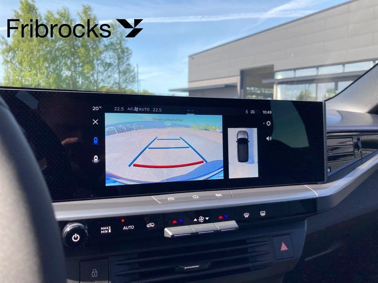 Vehicle image 20