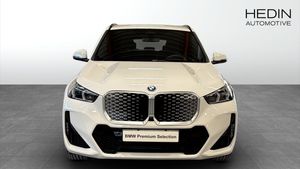 BMW iX1 bild 8