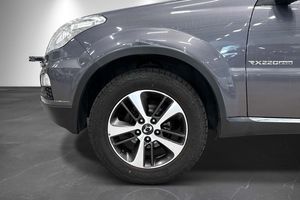 Ssangyong Rexton bild 2