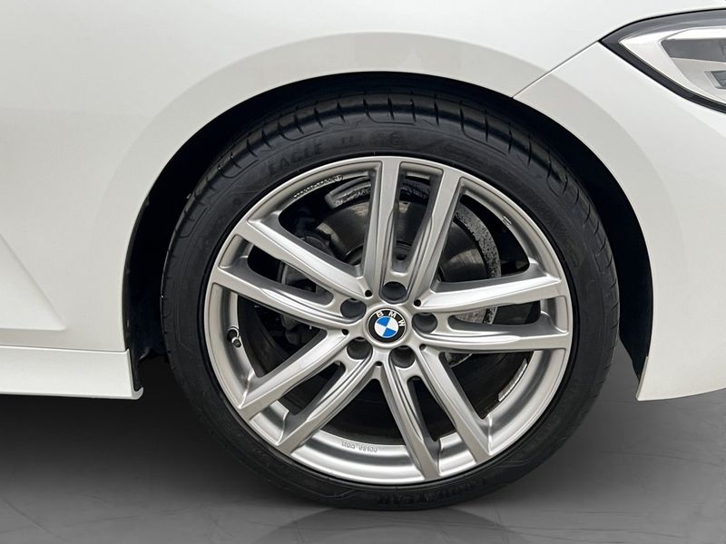 BMW 320 bild 30