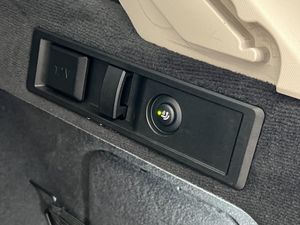 BMW 320 bild 10