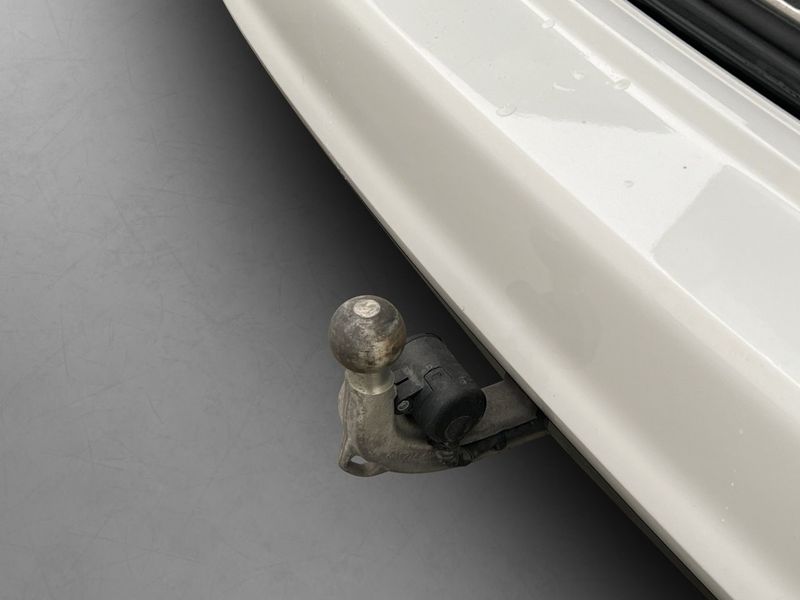 BMW 320 bild 9