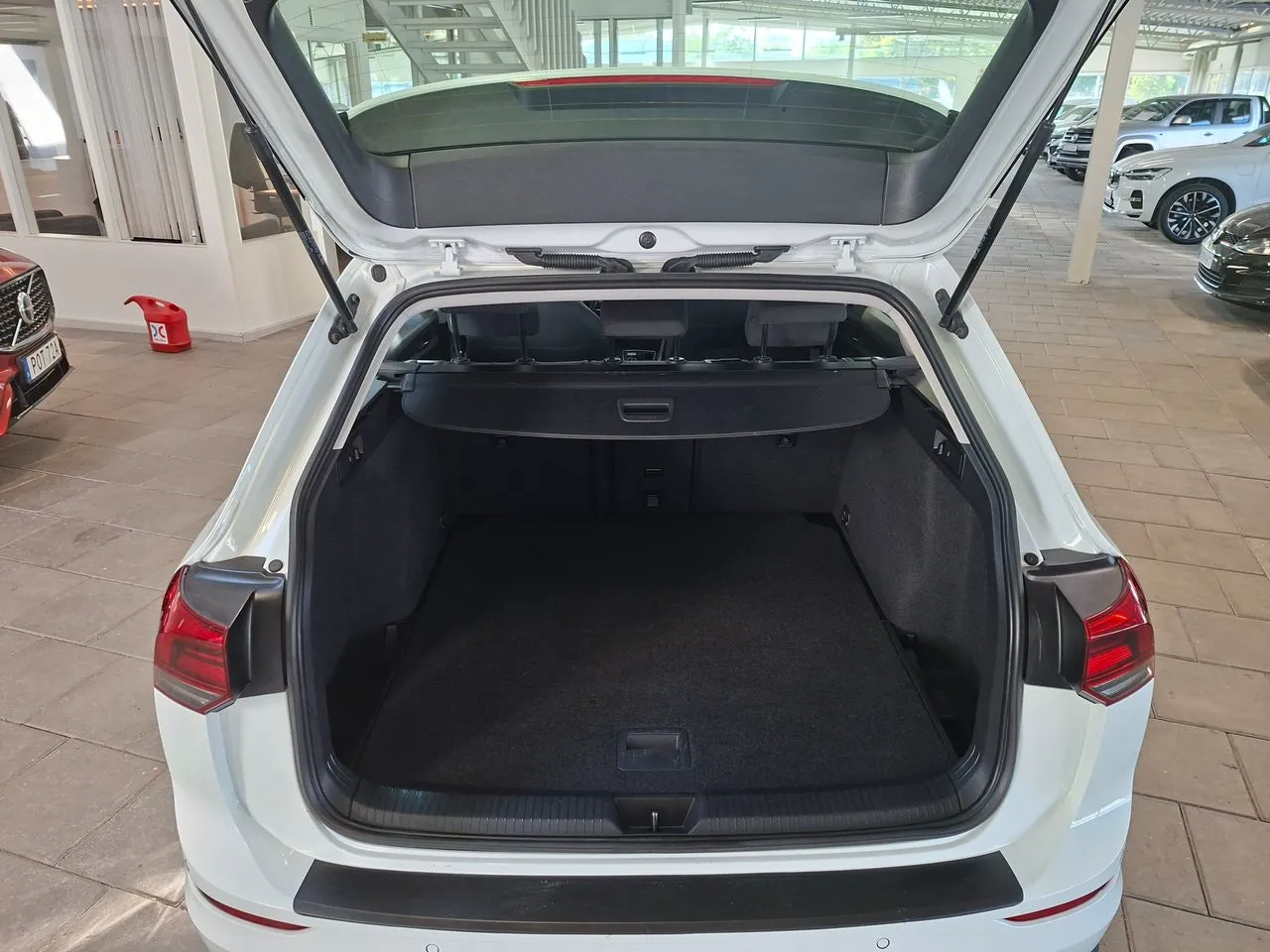 Vehicle image 12