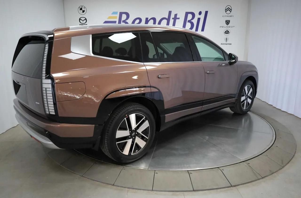 Vehicle image 20