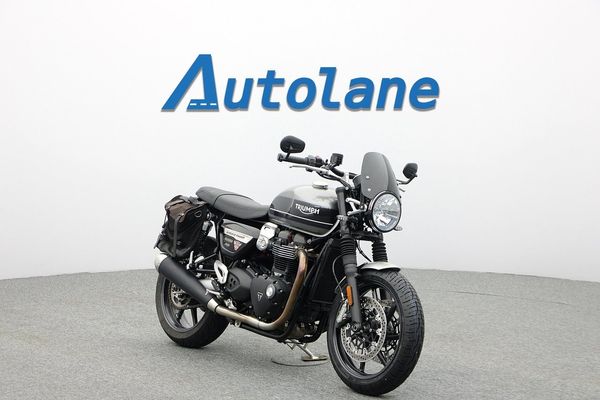 Triumph Speed twin Nytt framdäck, Nyservad* - 2020