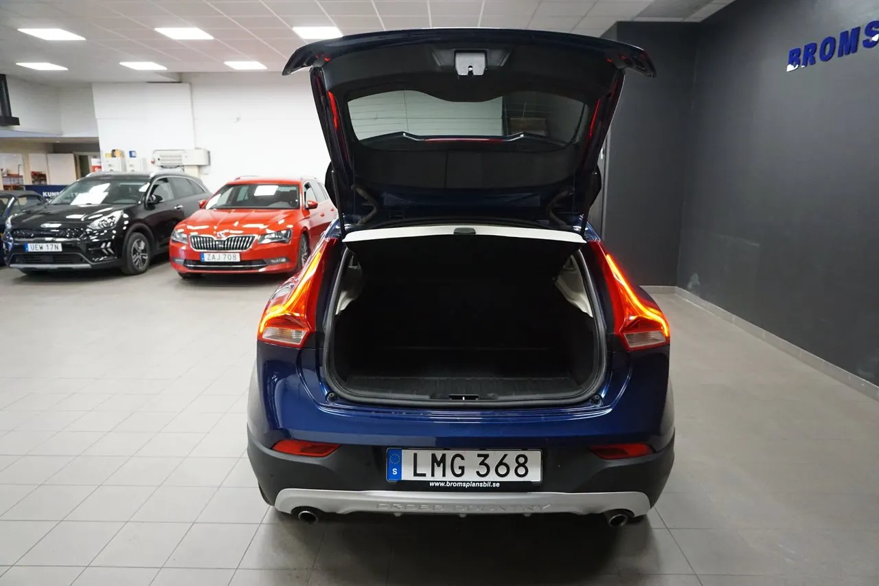 Vehicle image 20