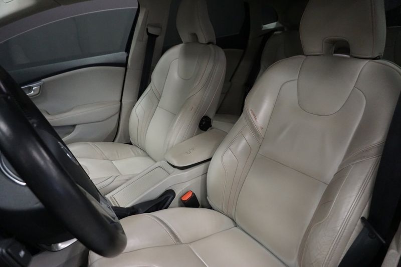Volvo V40 bild 14
