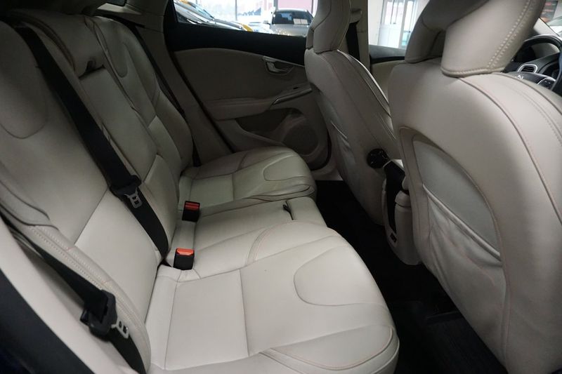 Volvo V40 bild 19