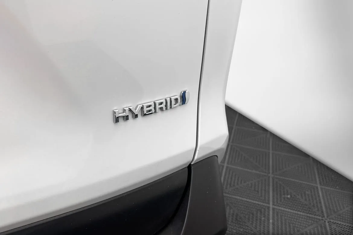 Vehicle image 18