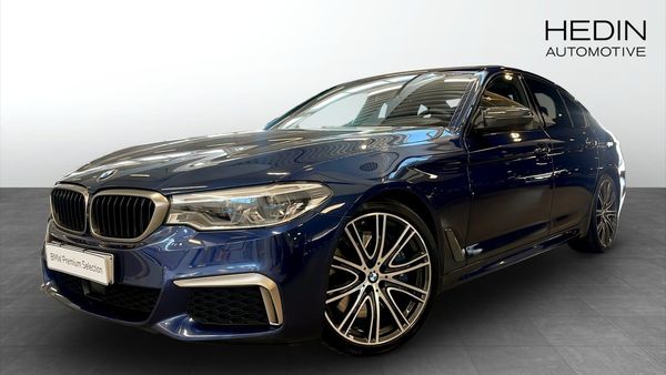 BMW M5 50 xDrive Rattvärme B&W Taklucka Drag Soft-Close Massagest - 2020