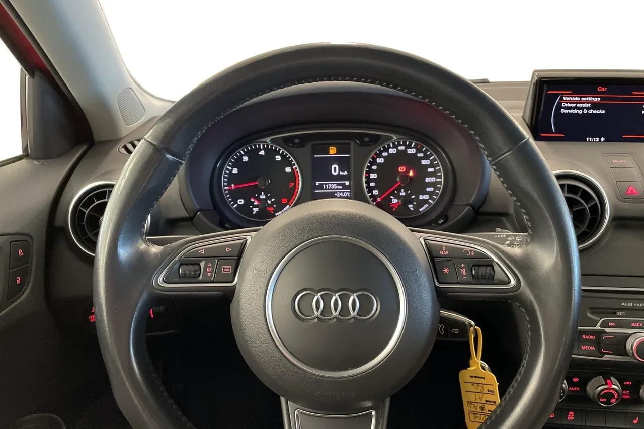 Vehicle image 11