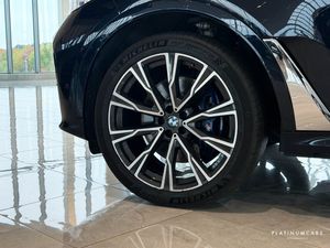 BMW X7 bild 24