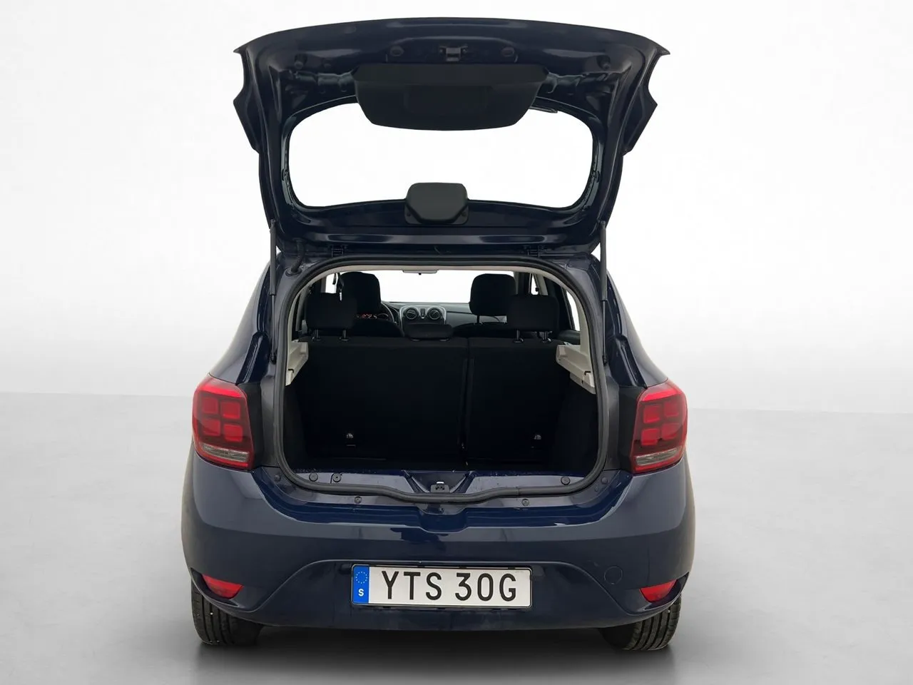 Vehicle image 19