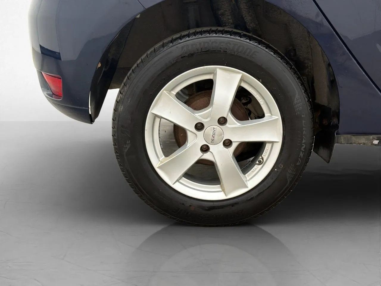 Vehicle image 22