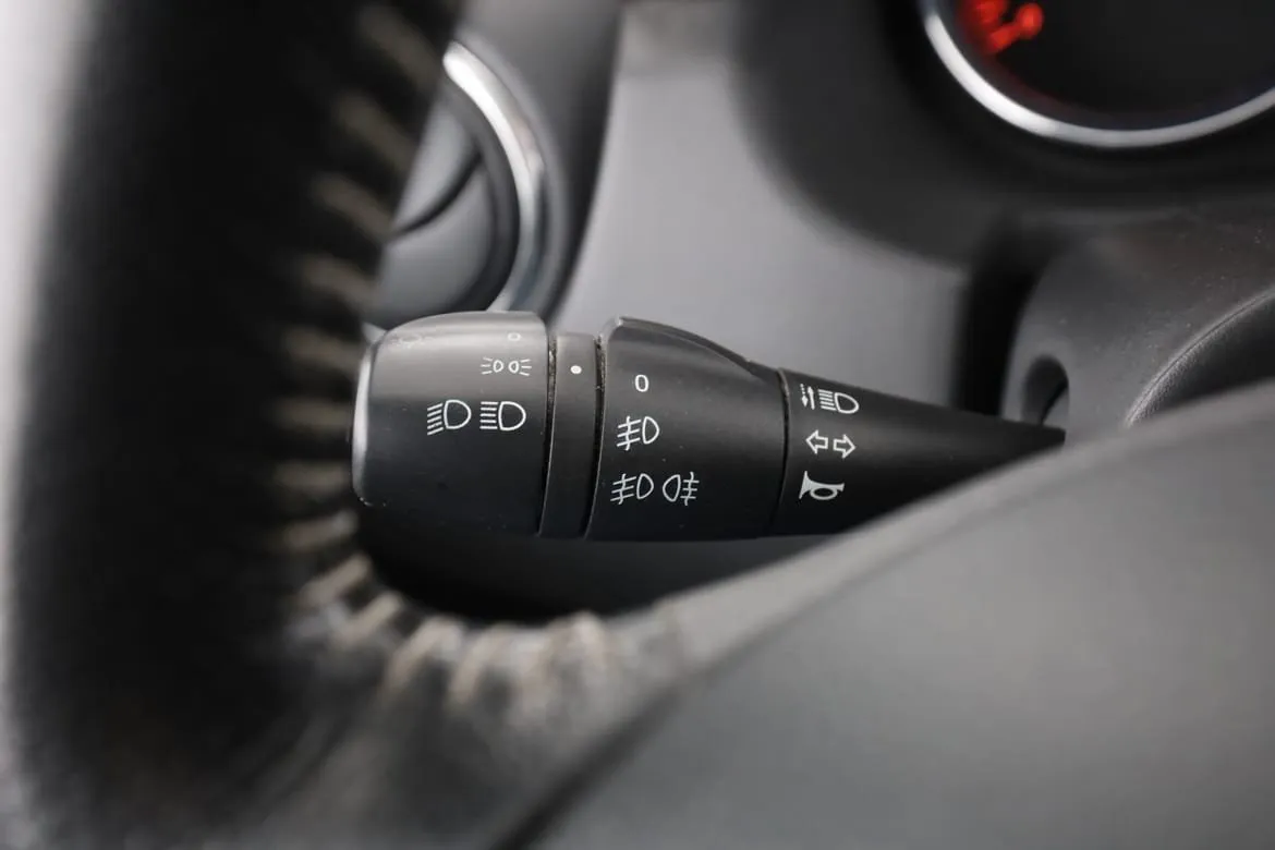 Vehicle image 35