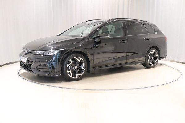 Volkswagen Golf Sportscombi R-Line 1.5 eTSI 150hk Aut Drag Kamera - 2025