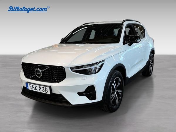 Volvo XC40 B4 FWD Bensin Plus Dark - 2026