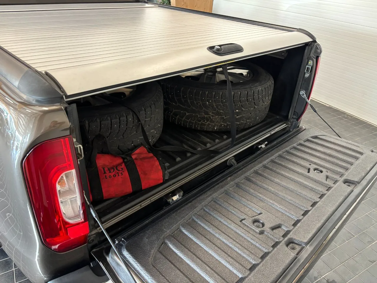 Vehicle image 20