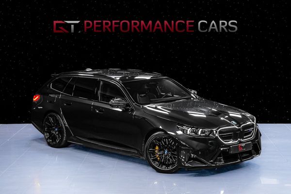 BMW M5 Touring MOMS ULTIMATE Keramiska Pano Kolfiber Drag DAP - 2025