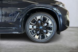BMW iX3 bild 8