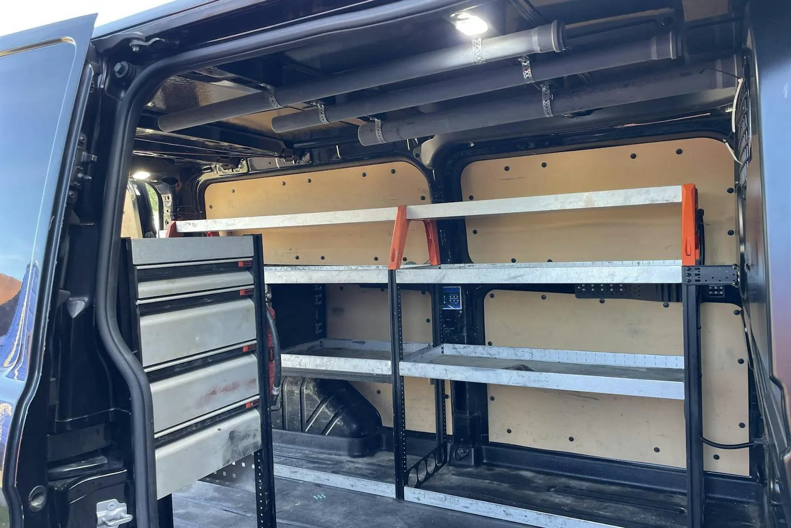 Vehicle image 7