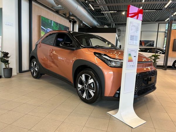Toyota Aygo X HEV PULSE SMART PACK - 2026