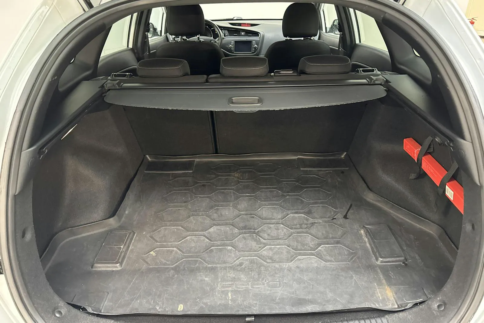 Vehicle image 8
