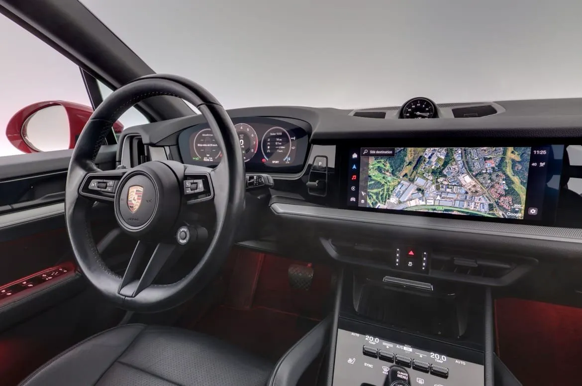 Vehicle image 13